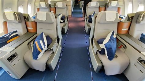 lufthansa business class 747|Lufthansa Boeing 747 .